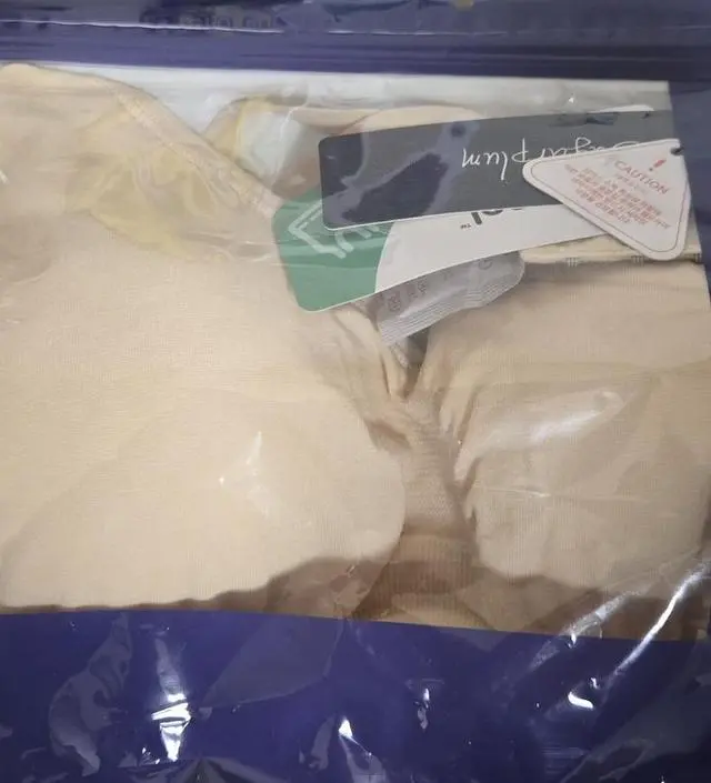 아직 입어보진 못 했는데 편해보여요! 잘 맞으면 추가 구매하려구요~