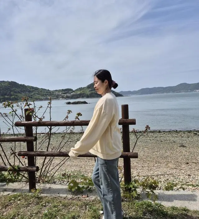 허리랑 사이즈가 커서 넉넉해요~
