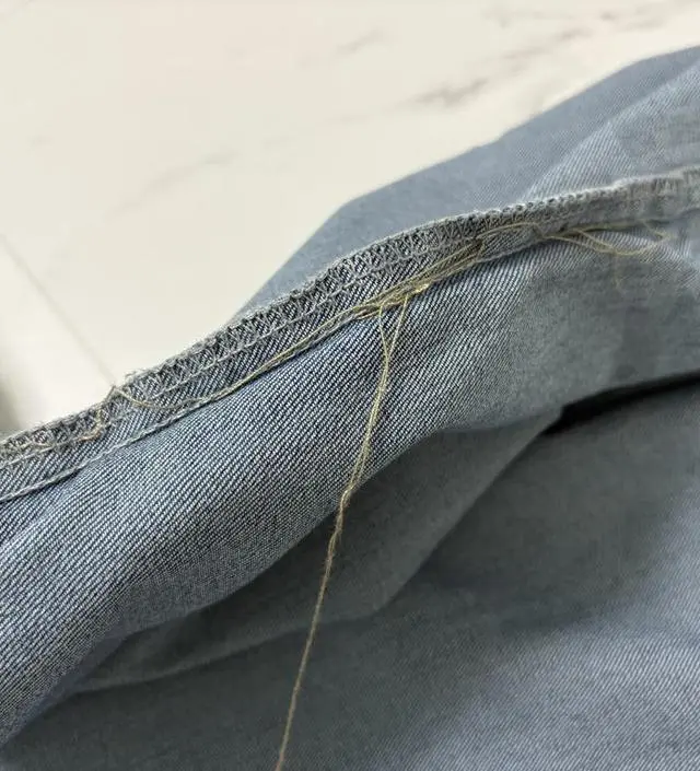 금액대가 생각보다 있어서 퀄리티가 좋으려나 했는데.. 상품 오자마자 입어보려고 발 넣