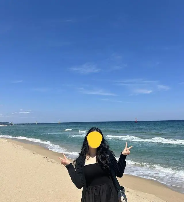 너무 이쁘고 임부복같지 않아요! 여행 가서 잘 입었네요~ 근데 66~77로 넘어가는 산모들