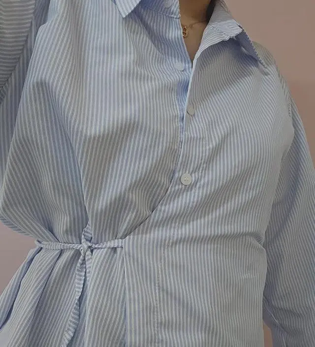 예뻐요 소재도 생각보다 더좋고 허리끊이있어예쁩미다