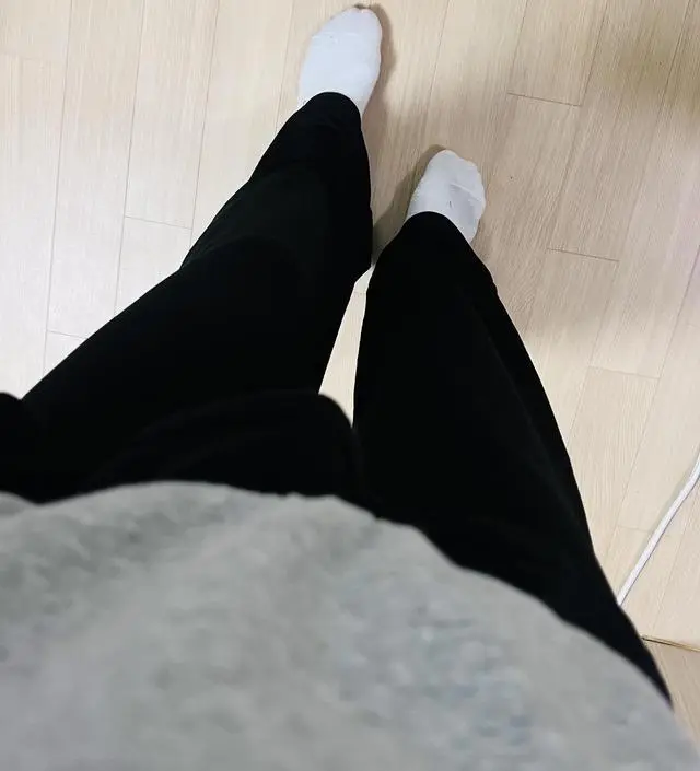 집에 있는 모든 추리닝과 잠옷이 불편해서 구매했는데 너무 편하고 소재도 부드럽고 좋