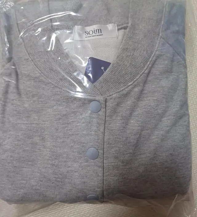 천이 부드러워요~
