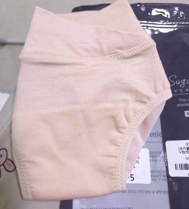 전에도 주문했었는데 편해요. 이제 출산이 가까워져서 제왕이라 배까지 가리는걸 샀어야