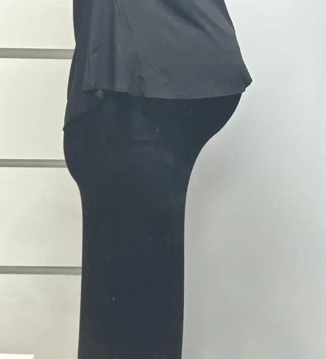 배가 이렇게나온 만삭임산부인데도
