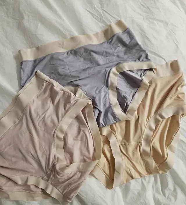 넘 맘에들어서 언니랑 엄마 한세트씩 선물했어요. 
