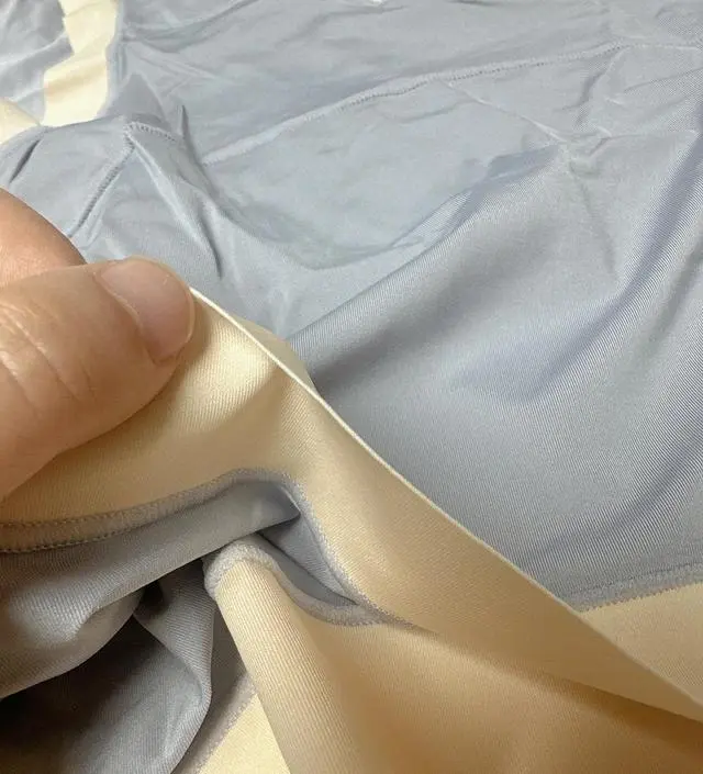 29주인데 배가 너무 나와서 이번에 배까지 덮는걸로 구입했는데
