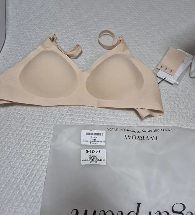 깔끔하고 편해보여서 샀어요
