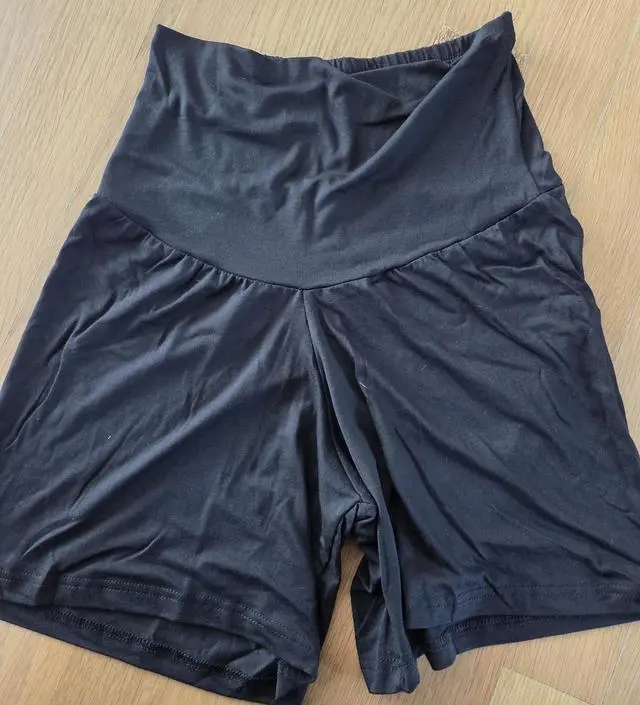 길이도 넉넉하고 배 부분도 편하고 집에서 입기 좋아요.