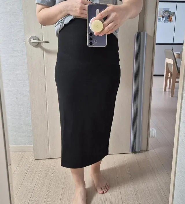 임신전에 H라인 스커트 좋아했는데, 임신 후 살이 많이 쪄서 고민하다가 리뷰가 좋아서