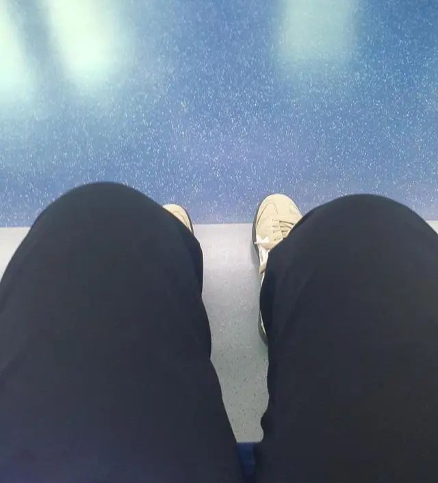 배가 나와서 임부복 바지 사봤는데 정말 편하네요. 진작살껄 그랬어요