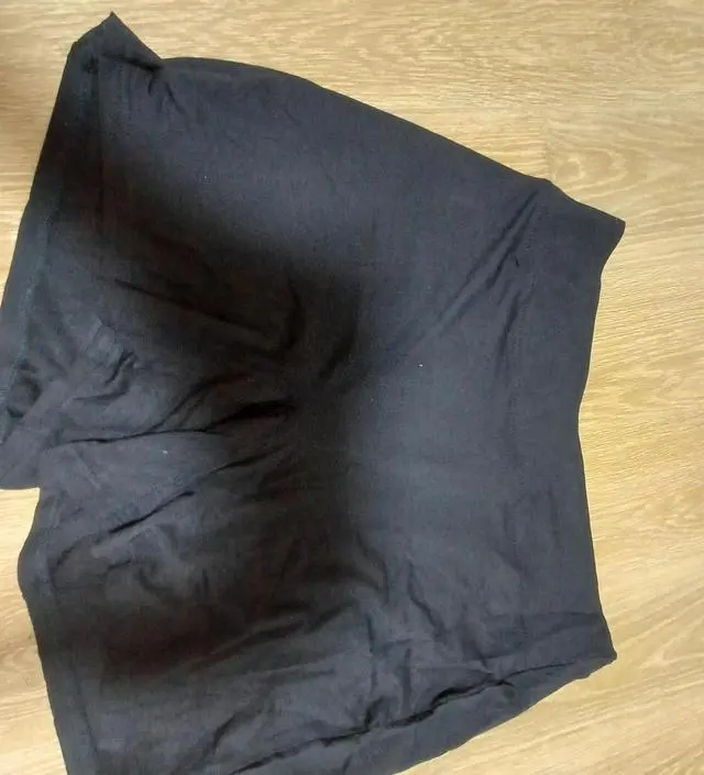 원피스 안에 입으려고 샀어요. 허리랑 허벅지 안조이고 엄청 편해요.