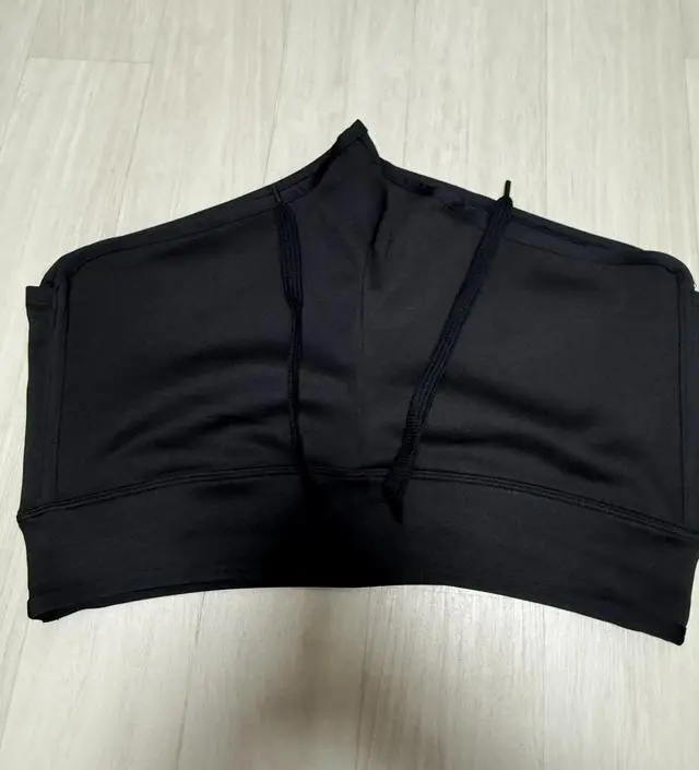 태교여행 갈때 입으려구 구매했어요! 22주차인데 허리 딱맞구 편합니다! 엉덩이 살짝 밑