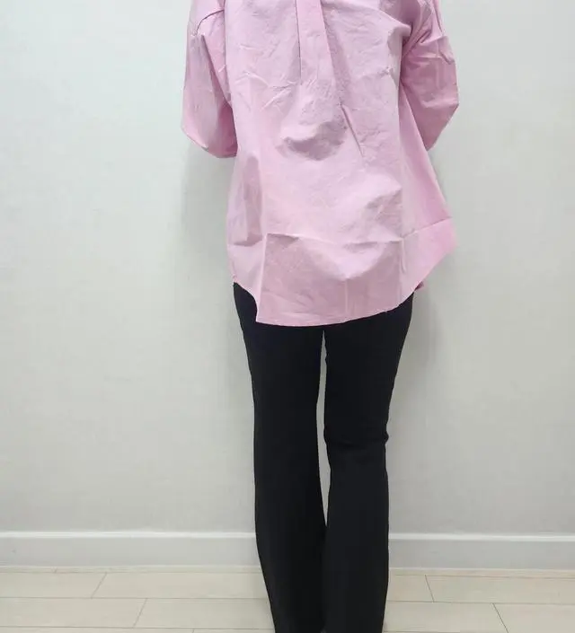 화사하게 핑크 구매했는데 너무 이뻐요! 구김은 좀 갈것 같아서 아쉽긴한데 그래도 색은