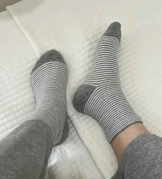 집에서도 항상 양말 신고 있는데, 무압박이면서도 잘 벗겨지는 흐물흐물한 재질이 아니