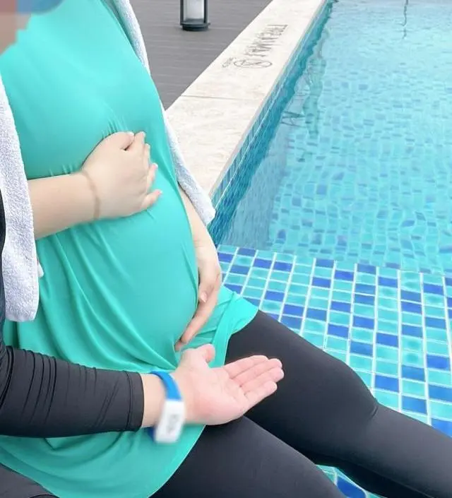 네이버페이에서 작성된 후기입니다.
