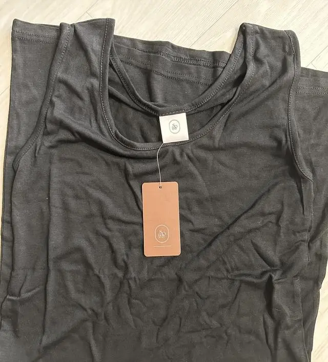 주수 사진 찍으려고 구매했어요! 배가 잘보이려면 블랙원피스가 젤 좋은것 같아요 ㅎㅎ