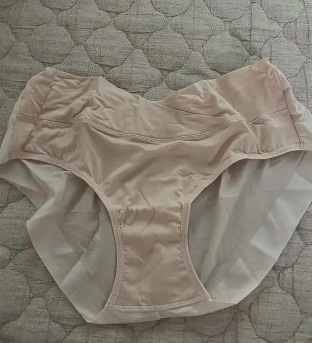 편하고 분비물도 잘 잡아주고 강추입니다! 더 큰사이즈 살껄 싶기도 하긴합니다