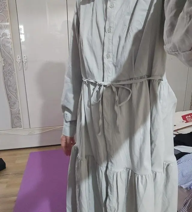 세탁기에 빨아봤는데 구김도 많지 않고 옷이 잘 늘어나요
