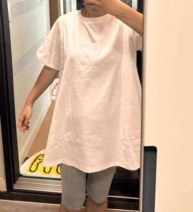 키158 기준으로 무릎을 덮는 기장입니다
