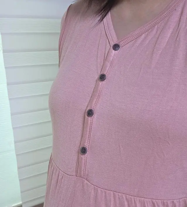 말랑한 소재로 시원해요. 에어컨 틀면 추우넛 같아서 긴팔로 샀어요. 길이랑 다 잘 맞아