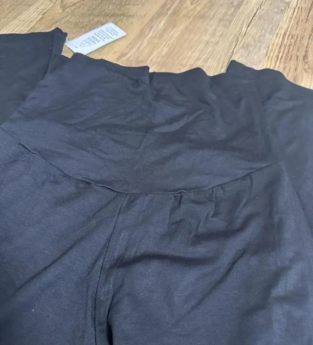 요가복겸 집에서 편하게 입으려고 샀어요 ㅎㅎ
