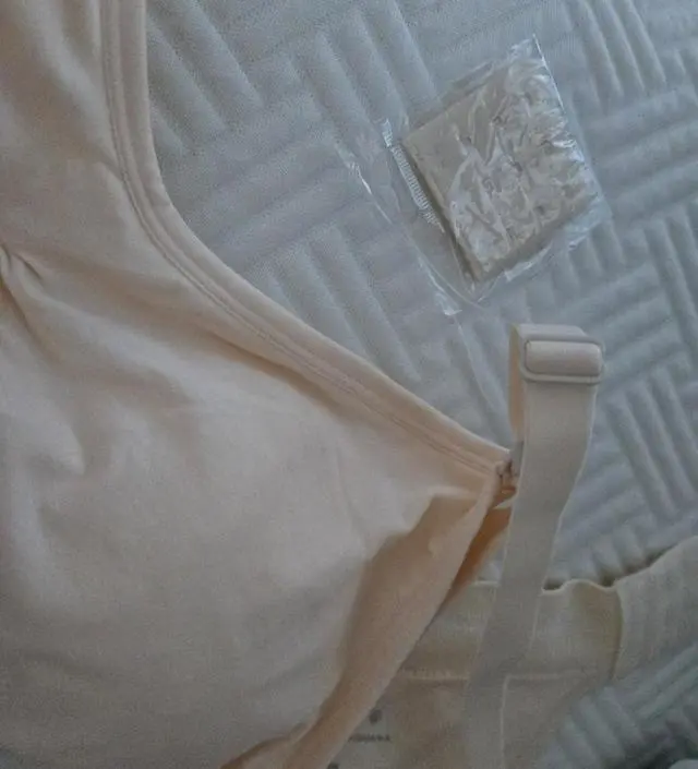 널널하게 입으려고 xl샀는데 중기라그런지 생각보다는 크지 않아요
