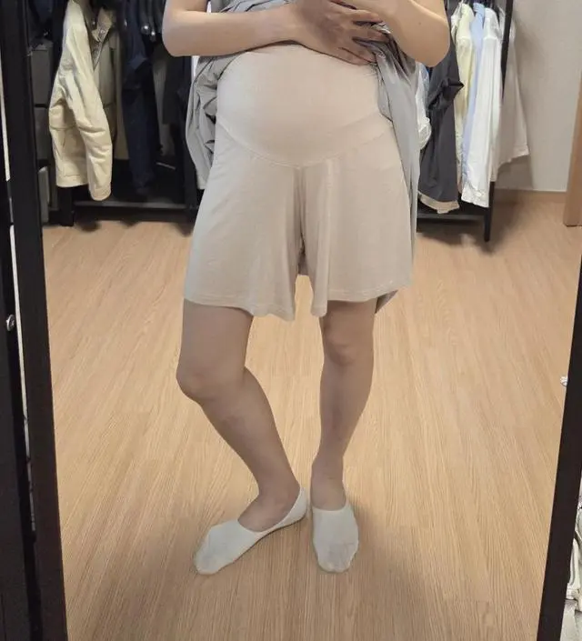 167cm / 53kg / 19주 입니다.
