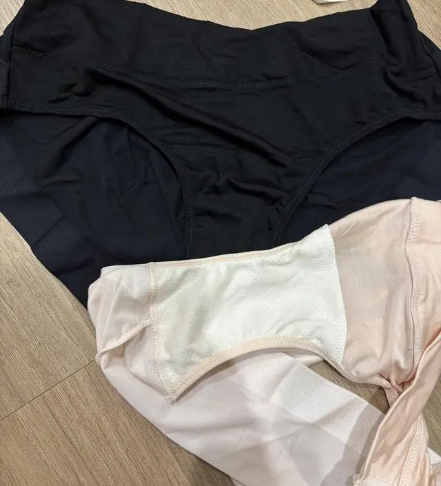 원래 입던 팬티보다는 조금 더 두께가 있는 느낌이긴한데 라지로 넉넉하게 샀더니 허리