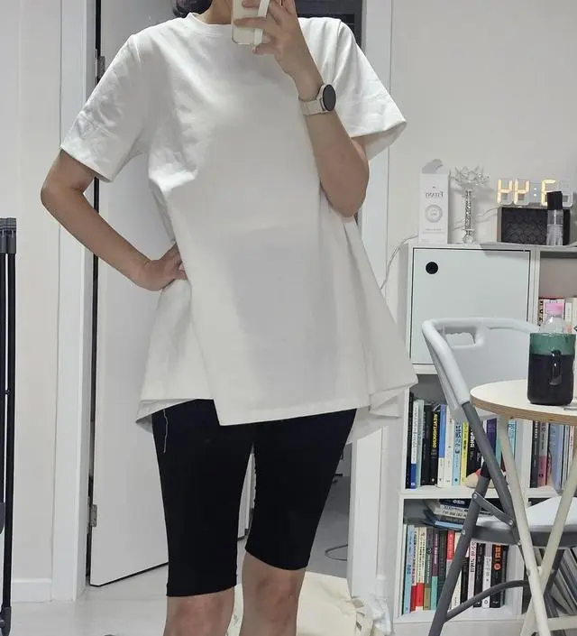 박스티랑 입으면 찰떡이네요! 배가 편해서 만족해요 ☺️ 