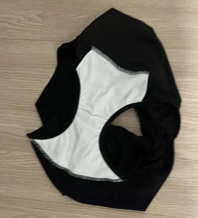 팬티가 편하네요 다른팬티 구매하고 재구매하는데 이건 안에 천이 덧대어 있어서 ㅈ더 