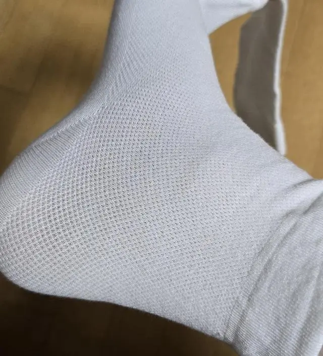 지금은 괜찮은데 후기가 되면 많이 붓는다고 해서 미리 사봤어요! 발목 부분에 밴드가 