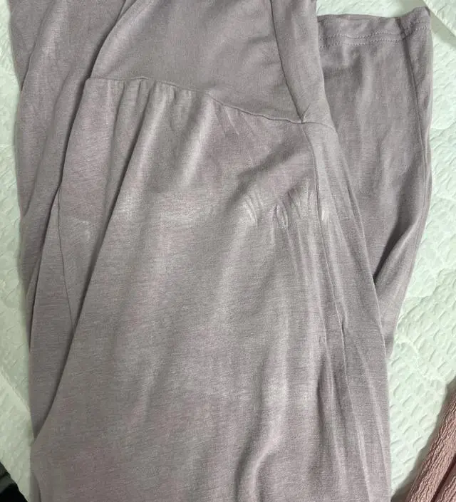 집에서 편하게 입기 좋아서 재구매했어요