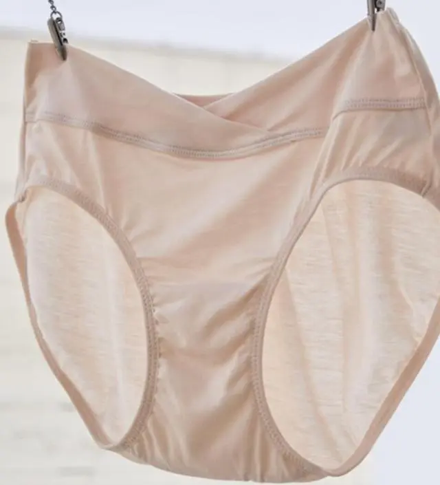 배가 조금씩 나오고 점점 속옷이랑 바지가 안맞기시작해서
