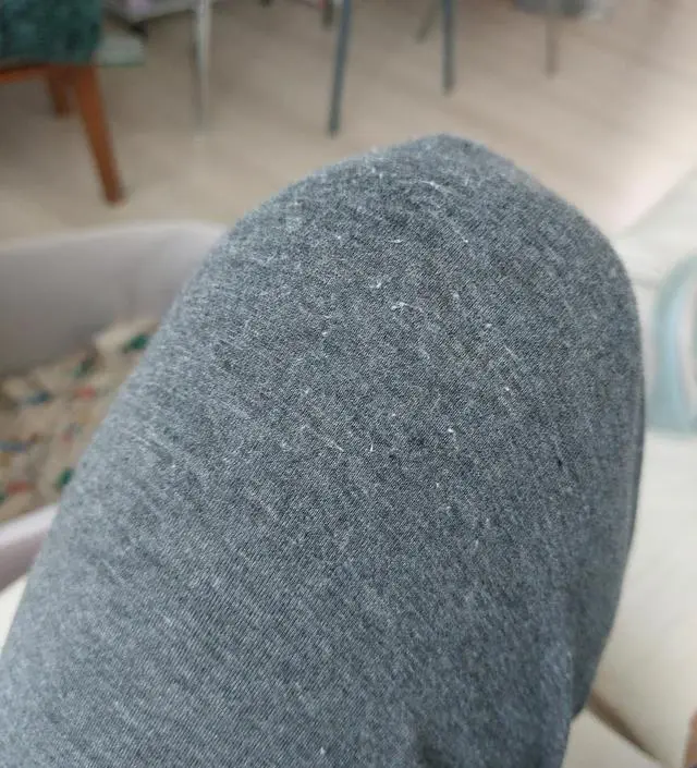 가볍고 에어컨 매일 틀어져있는 신생아집에서 입기 좋은 두깨감이에요. 단! 사진처럼 한