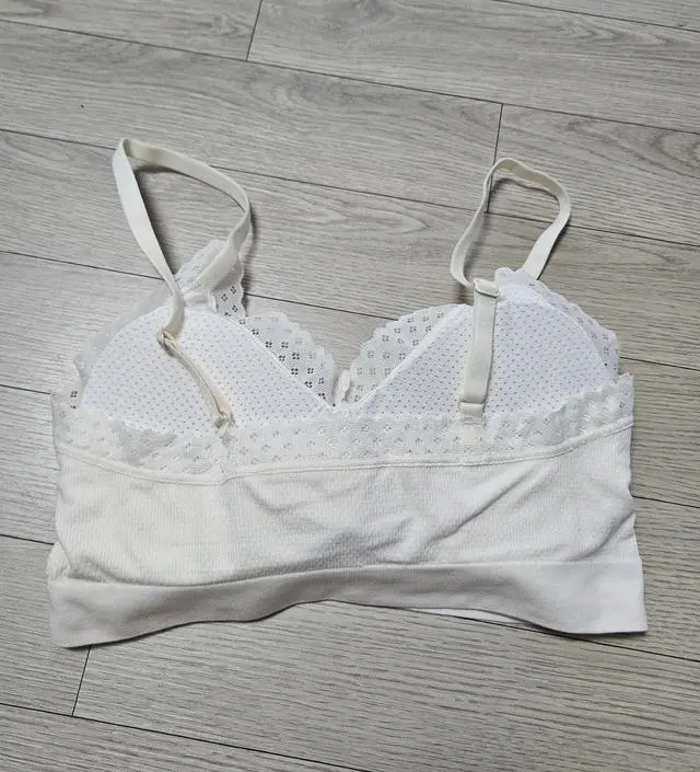 44~마른66까지 편하게 맞고 그뒤론 타이트할것같아요 아쉬움이 많습니다 
