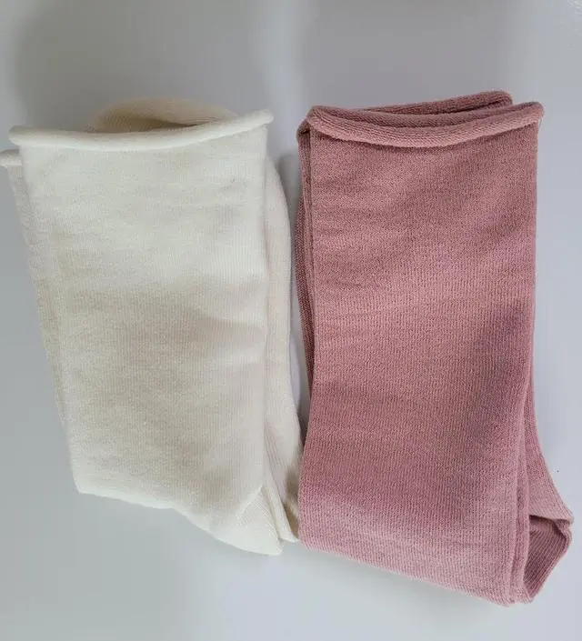 여름에 운동화와 신으려고 구매했어요 
