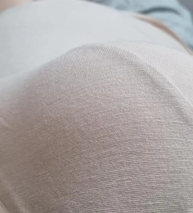 입고서 찍으려니까 각도가 애매하긴한데 29주차에 8개월 들어서고나니까 확실히 가슴이