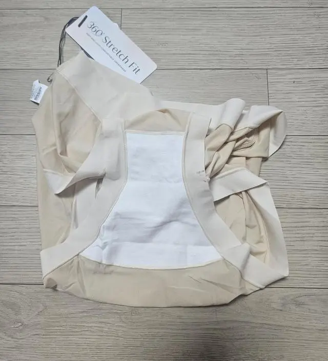 일부로 낙낙하게 입으려 크게 주문했는데
