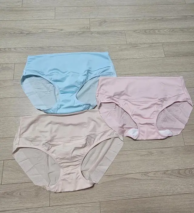 임신 초기인데 편하게 입으려 주문했어요
