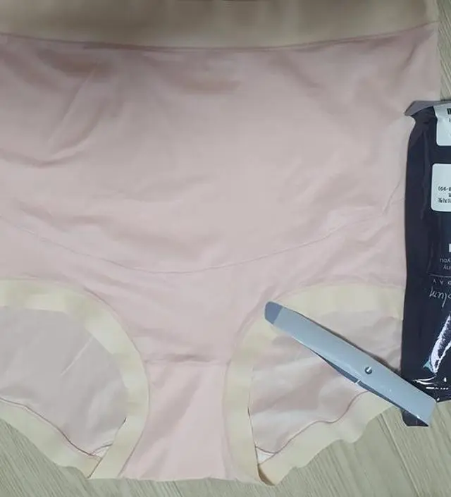 배는 점점 나오고 만삭까지 어떤 속옷을 입어야할 지 모르겠어서 배를 덮는 속옷과 배 