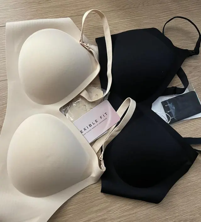 예전몸이 아니라 많이 고민되었는데 다행이 잘맞아요!!! 휴..
