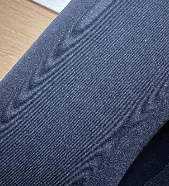 운동할때 입을려고 샀어요
