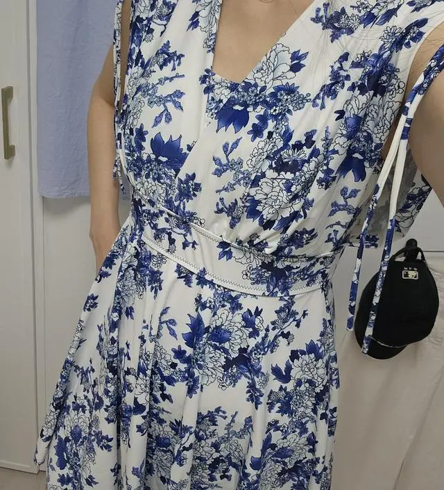 164cm / 51kg / 13주 배 조금 나옴.
