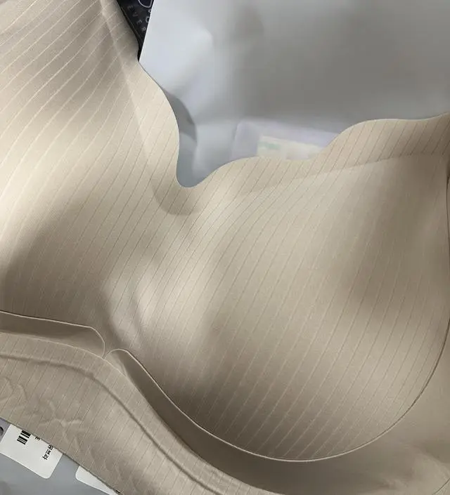 조금 큰거 같긴한데
