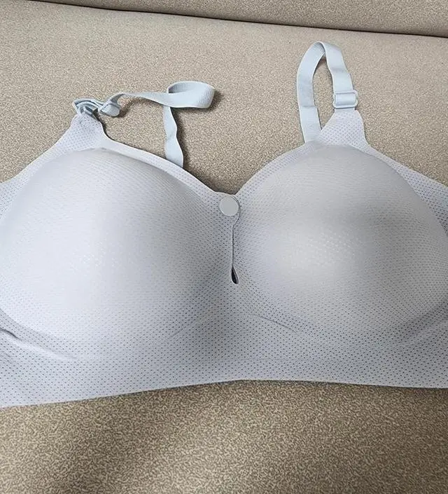 색감은 화면이랑 비슷합니당
