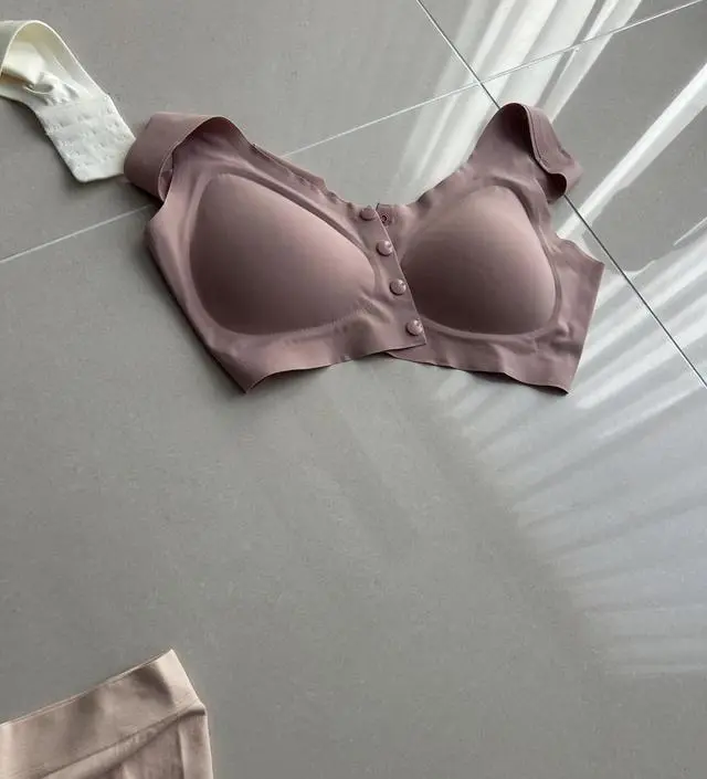 안입은듯 편안함 ㅎㅎ 답답했던 브라 지금은 시원하네요!
