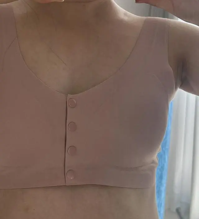 안입은듯 편안함 ㅎㅎ 답답했던 브라 지금은 시원하네요!
