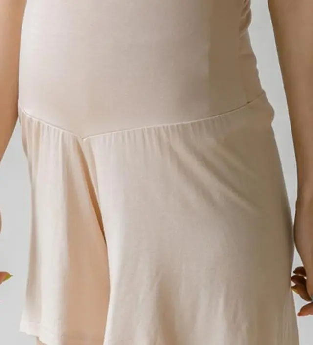 속바지 넘 편해요~ 더울까 싶었는데 통이 넓어서 많이 안더워요~ 빨고나니 보풀 같은게