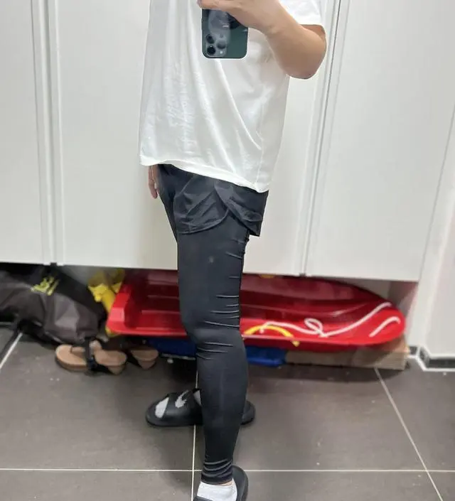 생각보다 조이는 부분 없이 딱 좋네요. 아이와 물놀이 갈 일이 올해는 점점 늘겠다 싶어